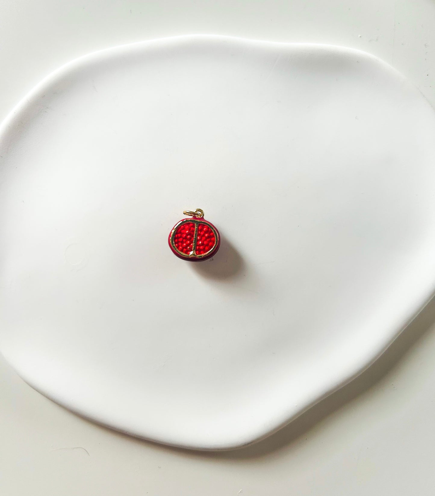 Charms Grenade Élégant – Breloque Unique pour Bracelet et Collier