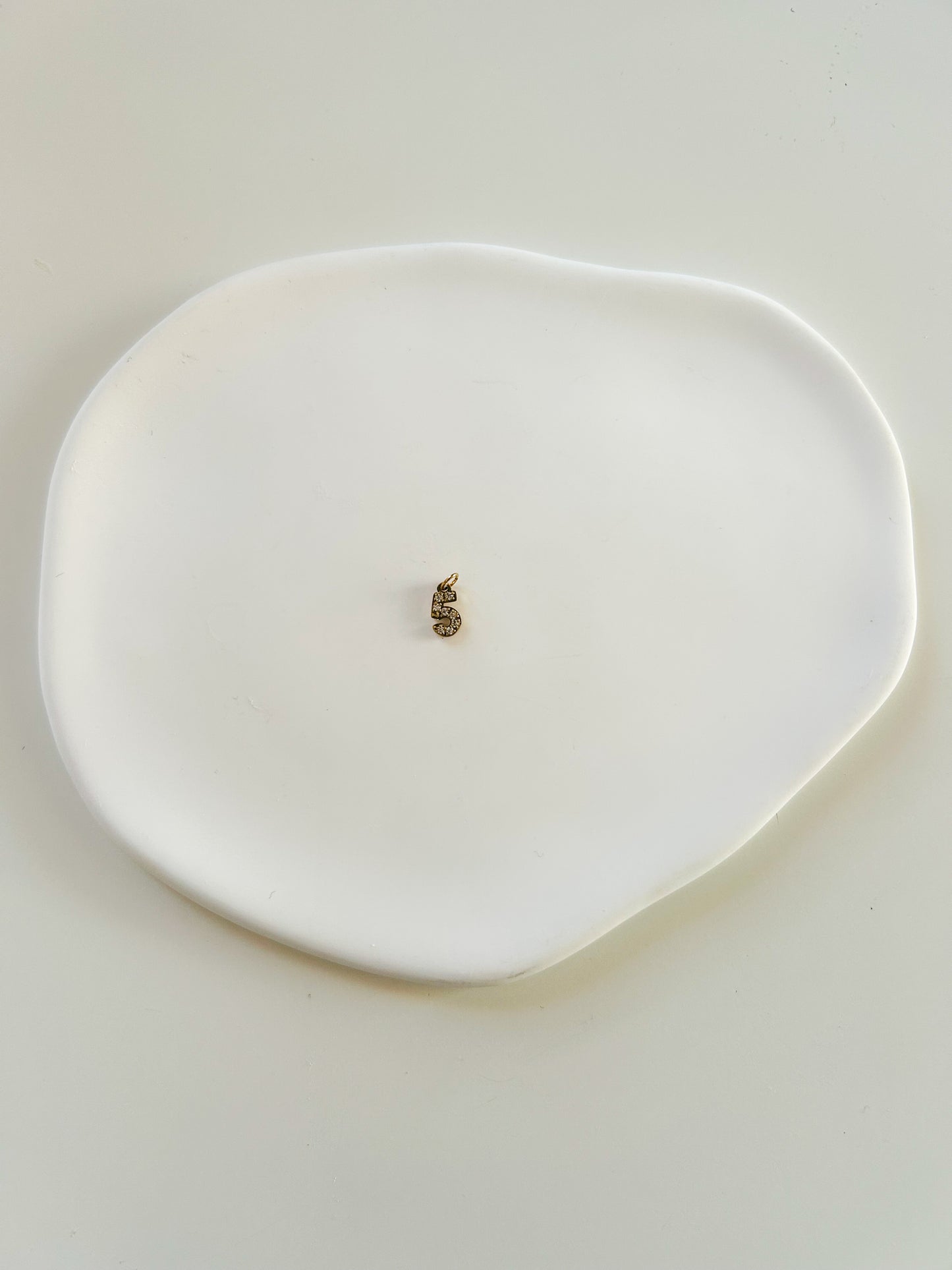 Charms pendentif lettre 5 doré avec strass