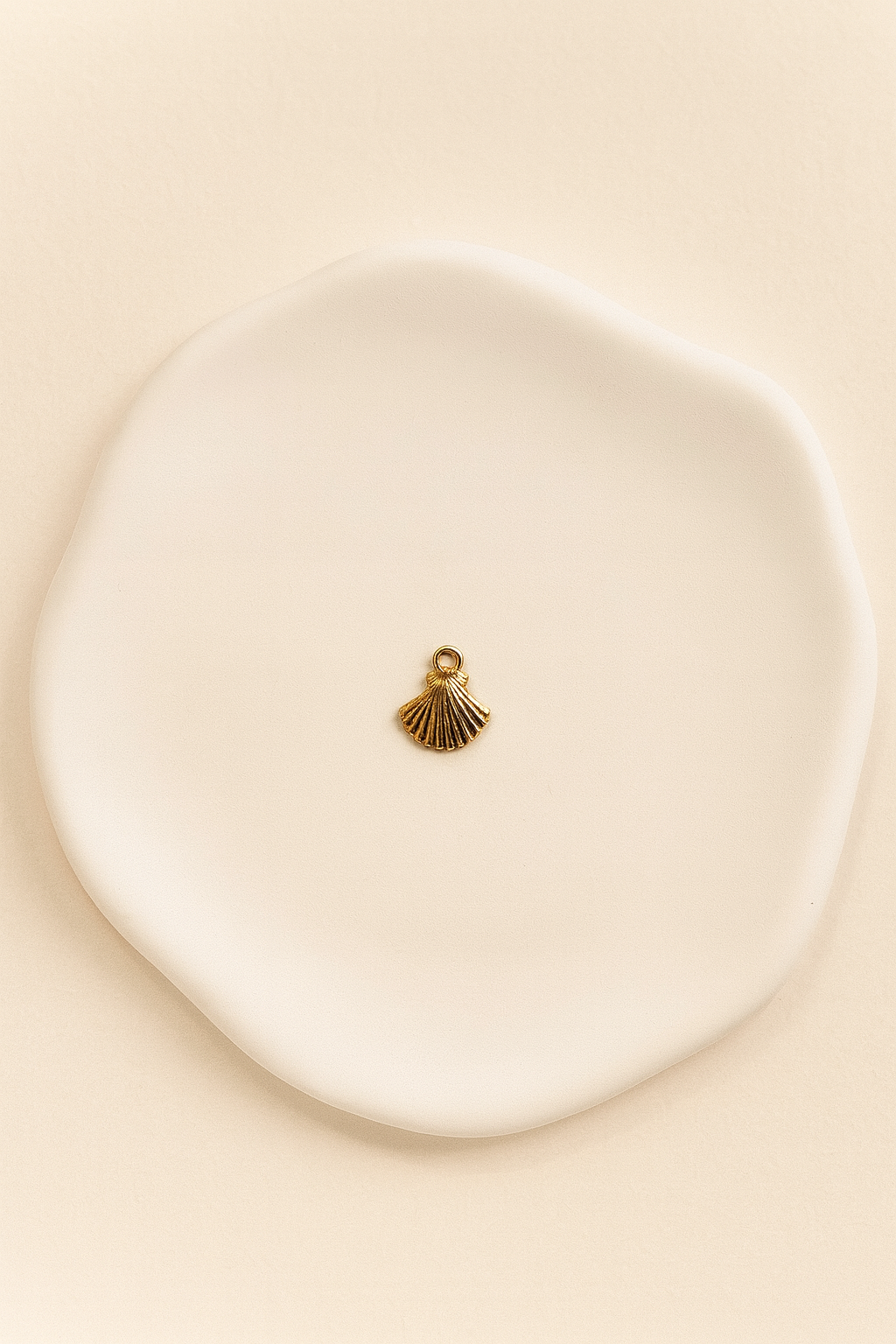 Charms coquillage - Doré