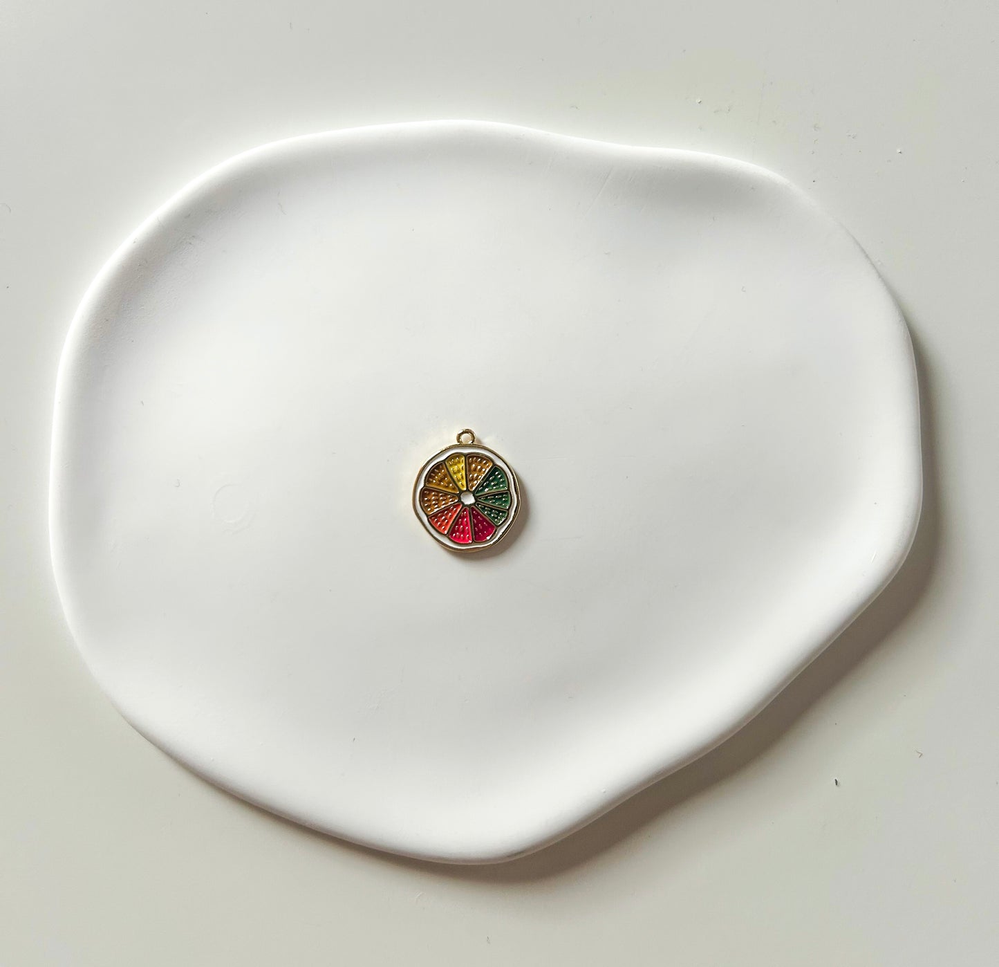 Charms Rond Coloré – Breloque Fantaisie pour Bijoux et Accessoires