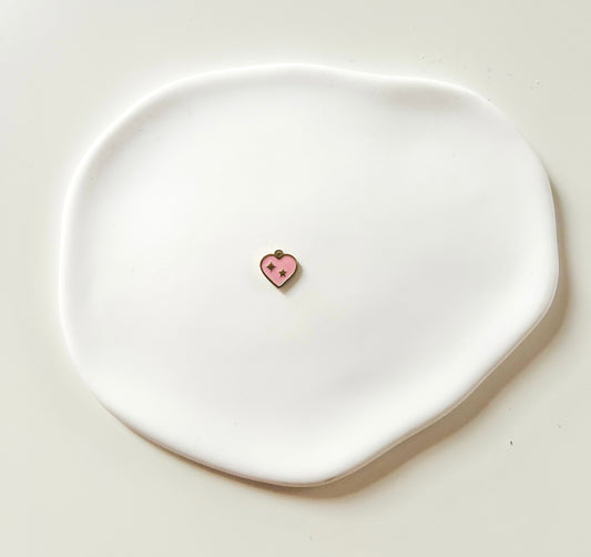 Charms petit cœur rose – Douceur et féminité