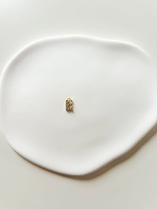 Charms Lettre E – Breloque Alphabet - Petite taille