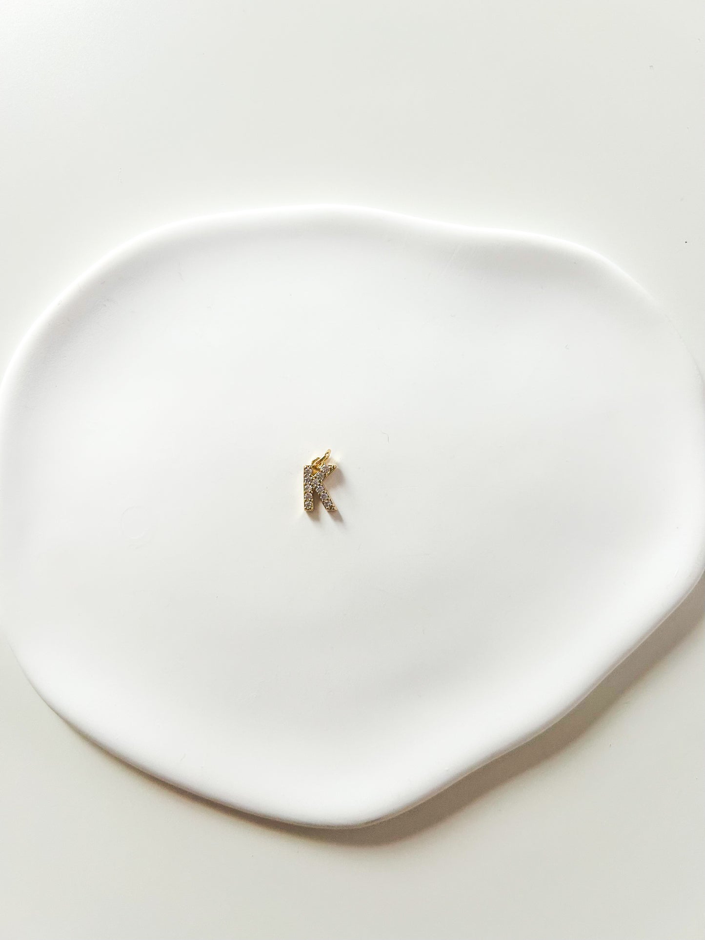 Charms Lettre K – Breloque Alphabet  - Petite taille