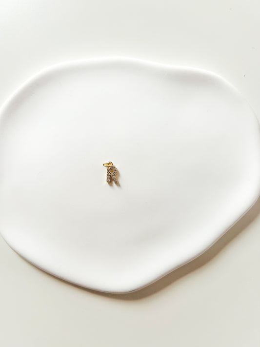 Charms Lettre R – Breloque Alphabet Élégante