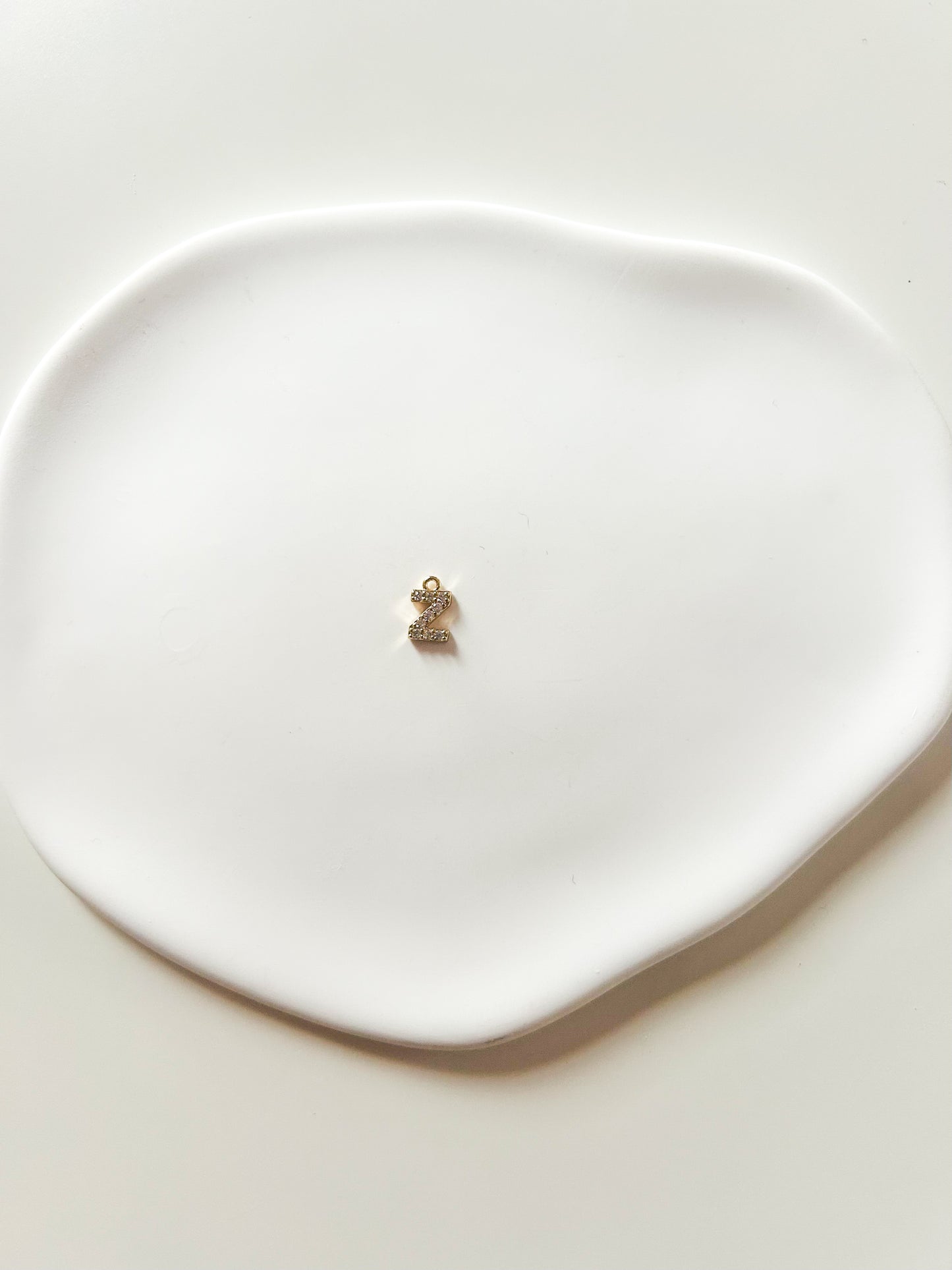 Charms Lettre Z – Breloque Alphabet Élégante