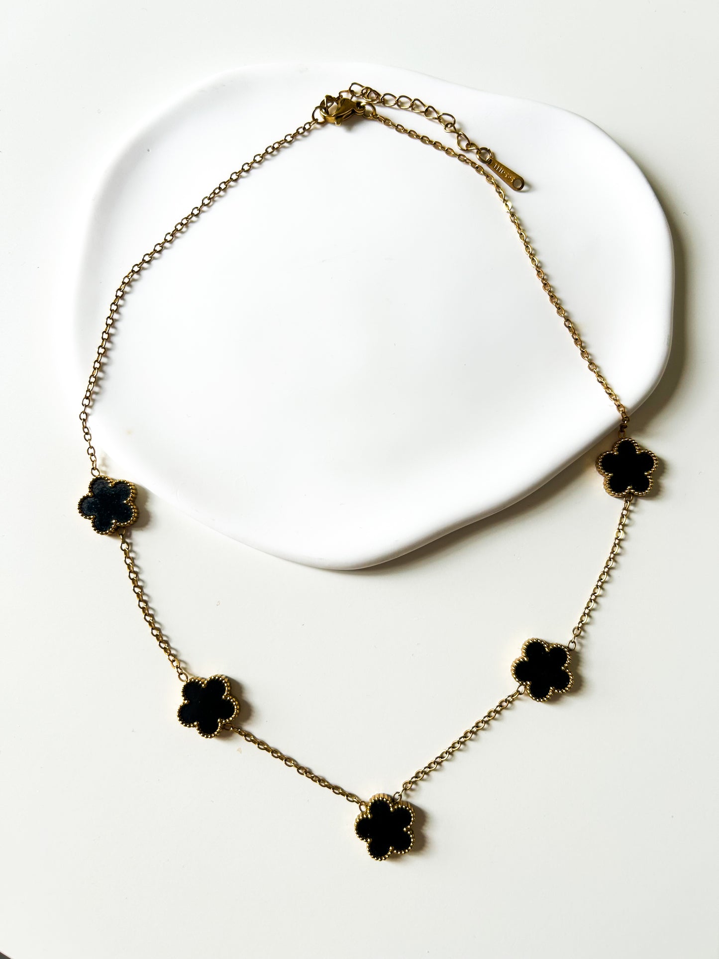 Collier doré trèfles noirs - Porte-Bonheur