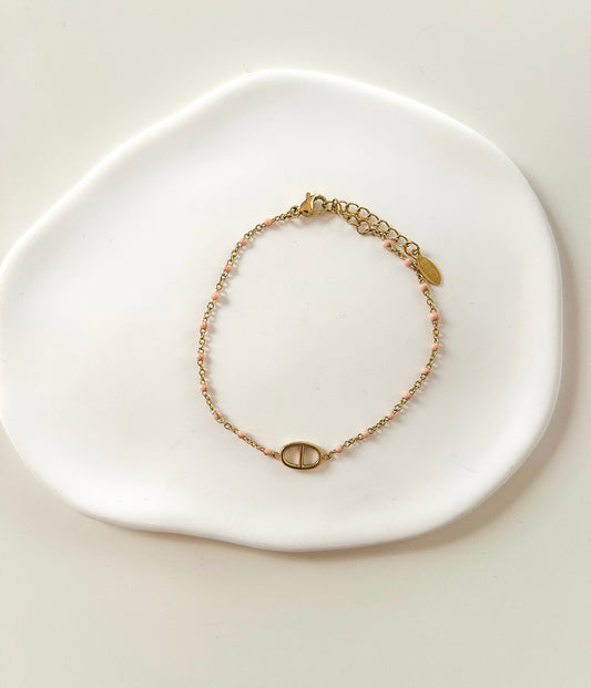 Bracelet minimaliste en perles dorées et roses
